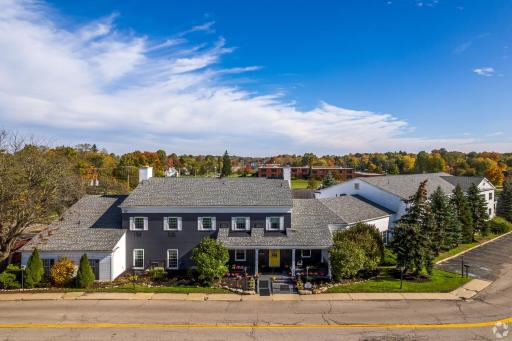 The Aurora Inn Hotel and Event Center - Housity