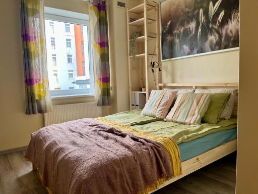 Cozy vibes like home it is quiet apartment with three bedrooms - Housity