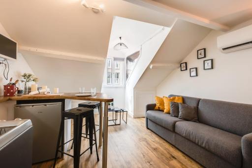 Le Saphir - Nice Studio in the city center with air conditioning - Housity