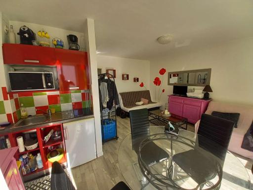 Studio lumineux avec balcon, 3e étage, proche plage, parking inclus. - FR-1-674-10 - Housity