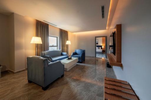 Pearly Hotel - Housity