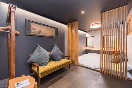 HOSTEl IRODORI Dotonbori Minami - Housity