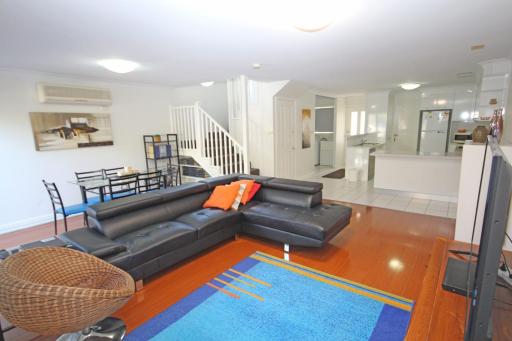 Paradise Waters - No. 19 - Housity