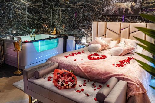 Magnifique loft / spa en face de la cathédrale ! - Housity