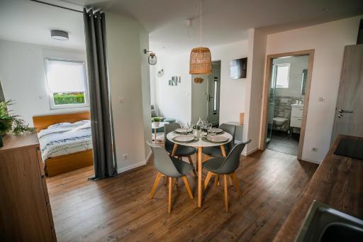 Le Vingt-Deux - Housity