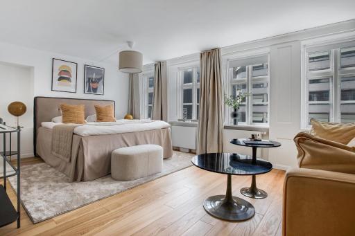 Sanders Regent - Precious One-Bedroom Apartment Near Central Square - Housity