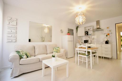 Sweet Home Apartaments - Housity