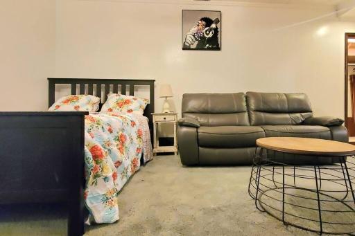 Stunning furnished studio in Stephens City - Housity