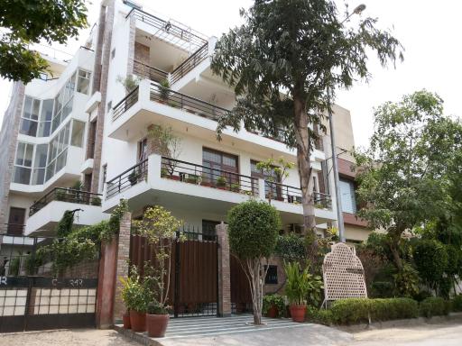 Sovereign Residency - Housity