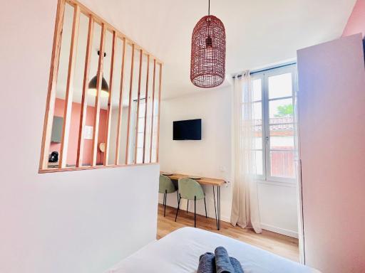 LE QUAI 3 - Studio neuf LUMINEUX CALME - CLIM - WiFi - Gare à 200m - Housity