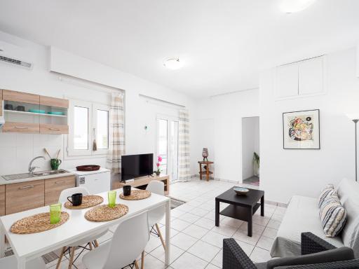 Lilly's White Studios Chersonisos centre - Housity