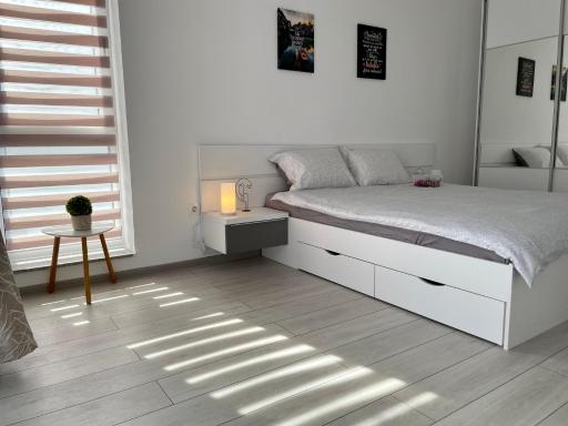 Vice-Versa by Jules Studio - Housity
