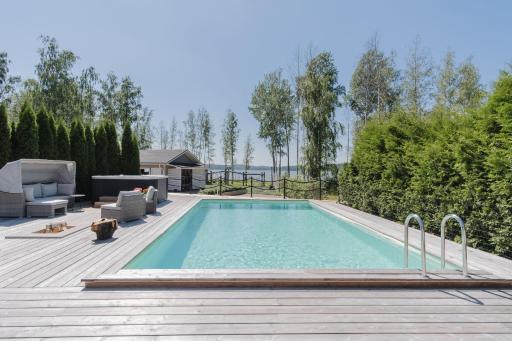 Seafront Villa - Pool - Jacuzzi - Gym - Beach - Housity