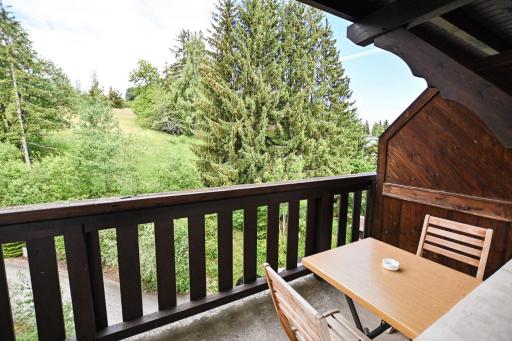 Beautiful Apt With Balcony At Combloux ! - Housity