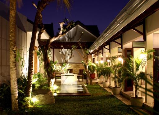 Grand Marto Hotel - Housity
