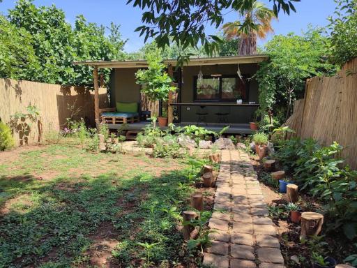!!Welcome to the Jungle!!! Almond House - Housity