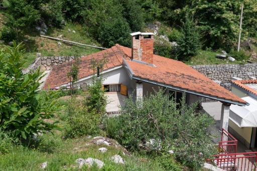 Idyllic Holiday House For Two - Housity