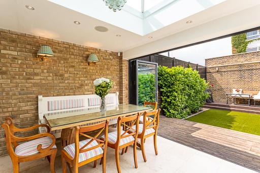 An idyllic luxury house in lively London - Housity