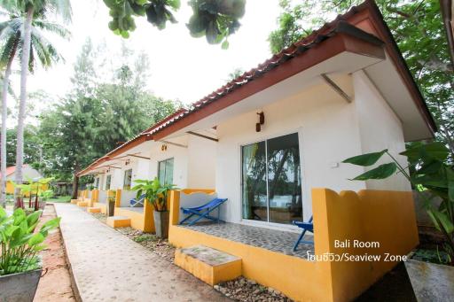 Issara Beach Resort - Housity
