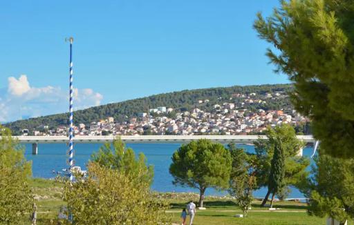 Lux Trogir - Housity