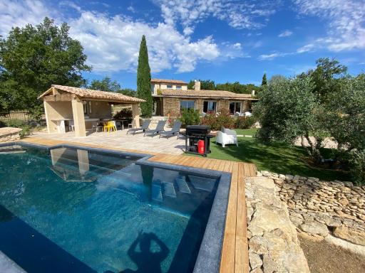 Un petit paradis en Provence dans le Luberon - Housity