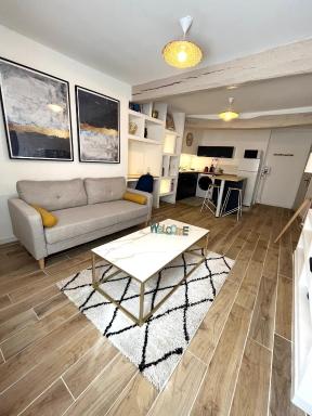 Nuit bleue - tout Grasse à pied ! - Housity