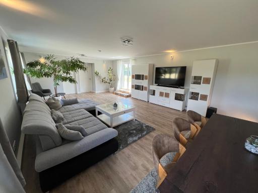 Bungalow 4 Schlafzimmer 8 Personen Parkplatz Grundstück Garten - Hizvo
