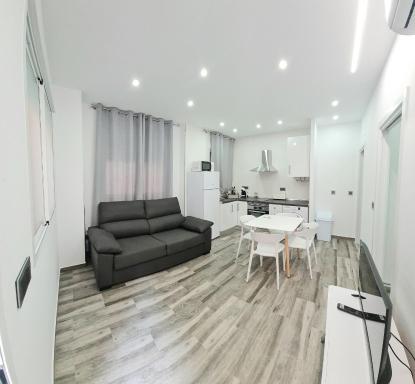 APARTAMENTOS DESAMPARADOS - Housity