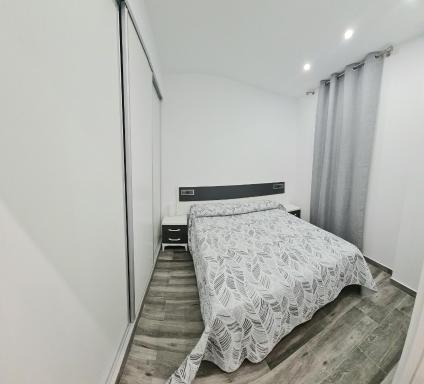APARTAMENTOS DESAMPARADOS - Housity