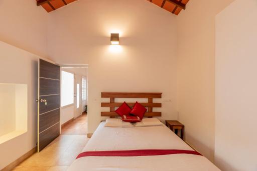 Fernweh, 1br amidst a coffee plantation by Roamhome - Housity
