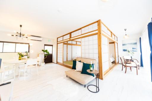 Awaji Seaside Villa in Goshiki - Housity