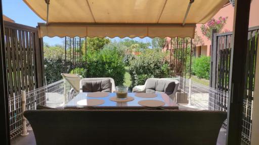 Rez de jardin 4 couchages avec piscine - Housity