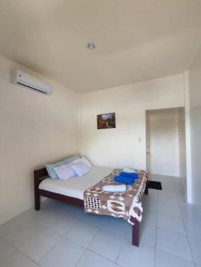 8THHOTEL Restobar - Housity