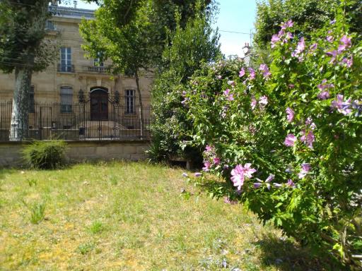 Jaubertie Guesthouse - Housity