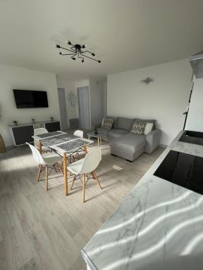 Charmant logement avec petite terrasse à Le Portel - Housity