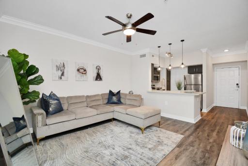 Grey Essence Smart Hub Pool, Gym &Free Parking - Housity