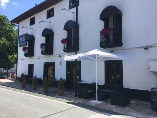 Hostal Rural Oricáin - Housity