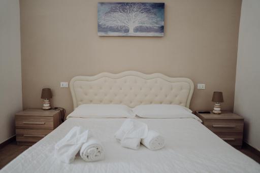 PolignAmo - House - Housity