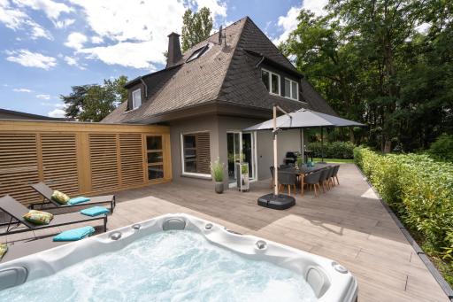 Vulkan Villa - Housity
