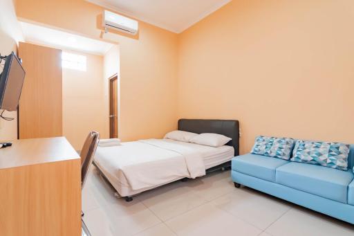 Shofy Guest House Mitra RedDoorz - Housity