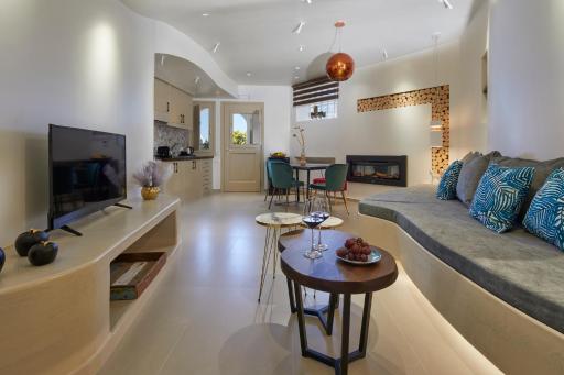 Endless Traditional Houses - Housity