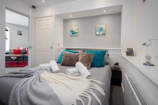 01 Holmfield - Housity