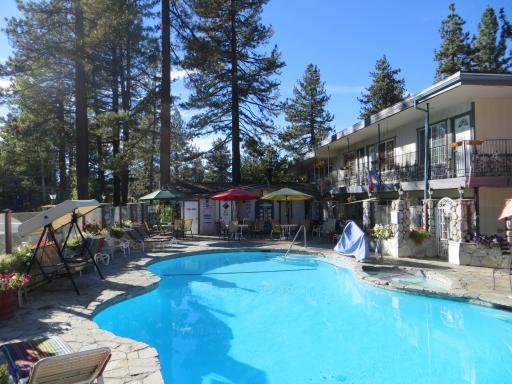 Americana Village - Housity