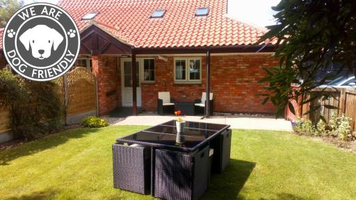 Breakwater Cottages - Access To Dog Friendly Beach - Housity