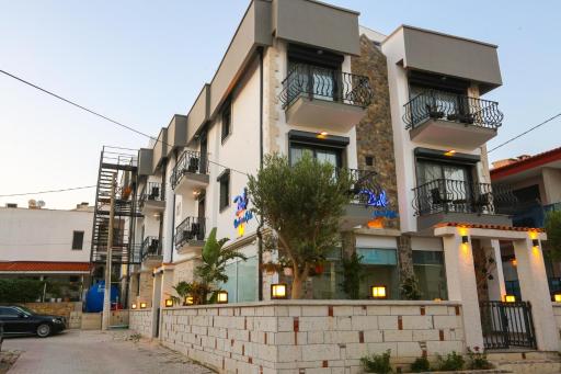 Dali Boutique Hotel - Housity