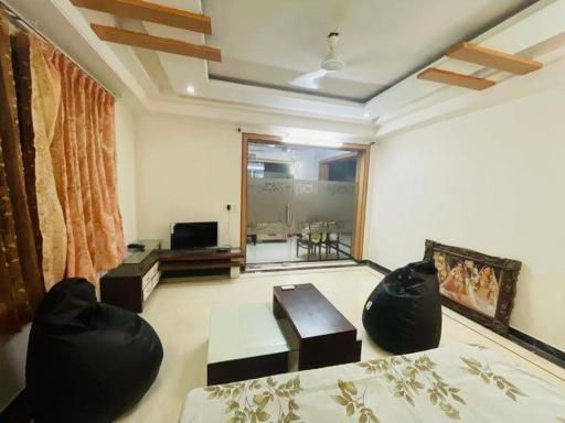 JBB HOUSE - Housity
