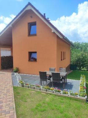 Domeček u lesa - Housity