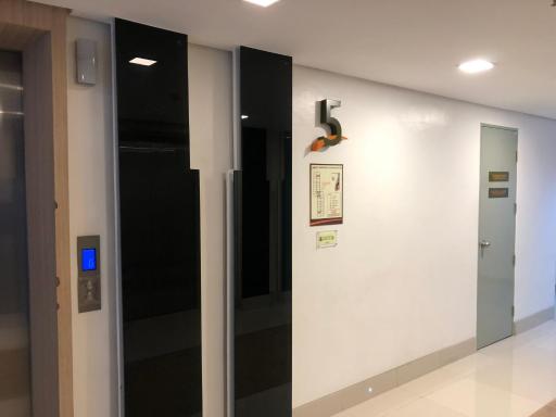 Simple yet cozy, 1 br condo @ SM Southmall - Housity