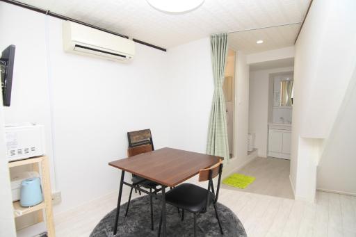 Triangle - Housity