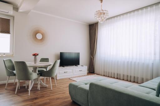 GOLD Suites - Housity